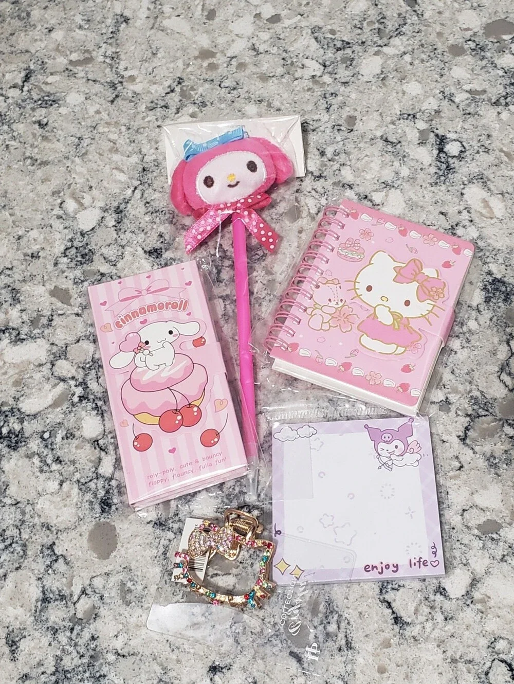 Hello Kitty & Friends Stationery Bundle NWT